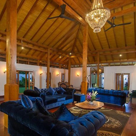 Villa Joglo Jagat Seminyak Buitenkant foto