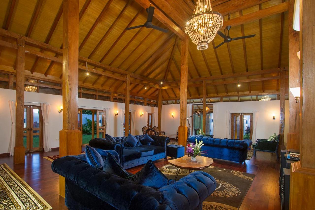 Villa Joglo Jagat Seminyak Buitenkant foto