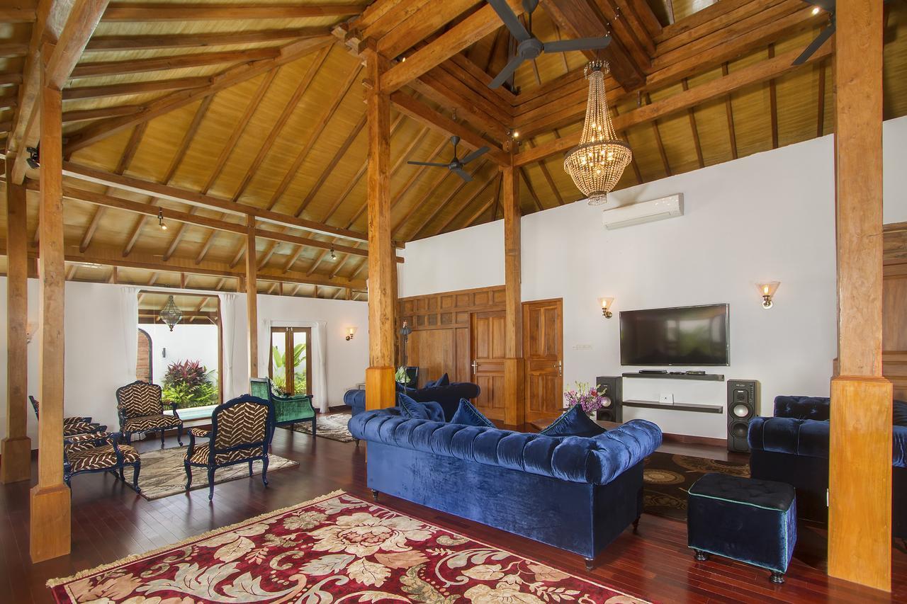 Villa Joglo Jagat Seminyak Buitenkant foto
