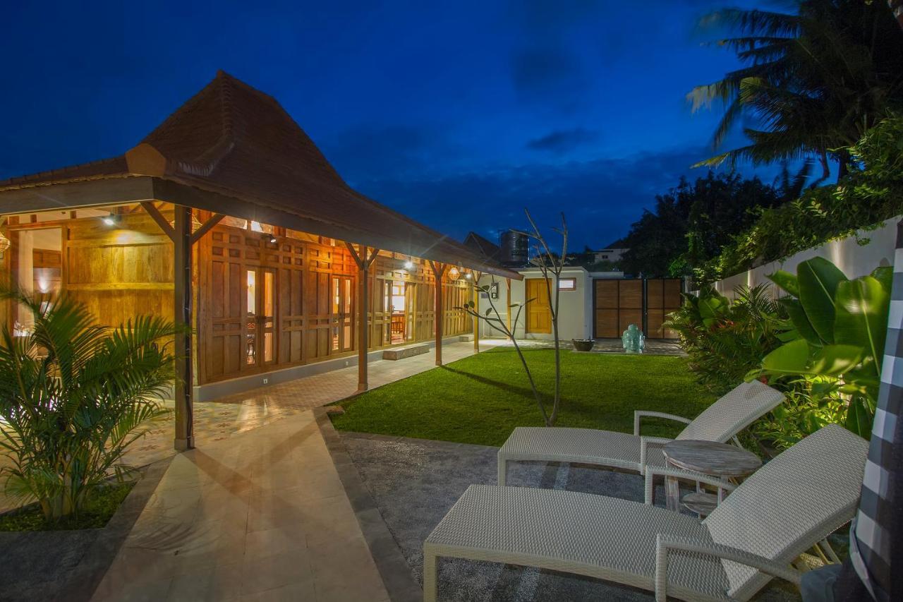 Villa Joglo Jagat Seminyak Buitenkant foto